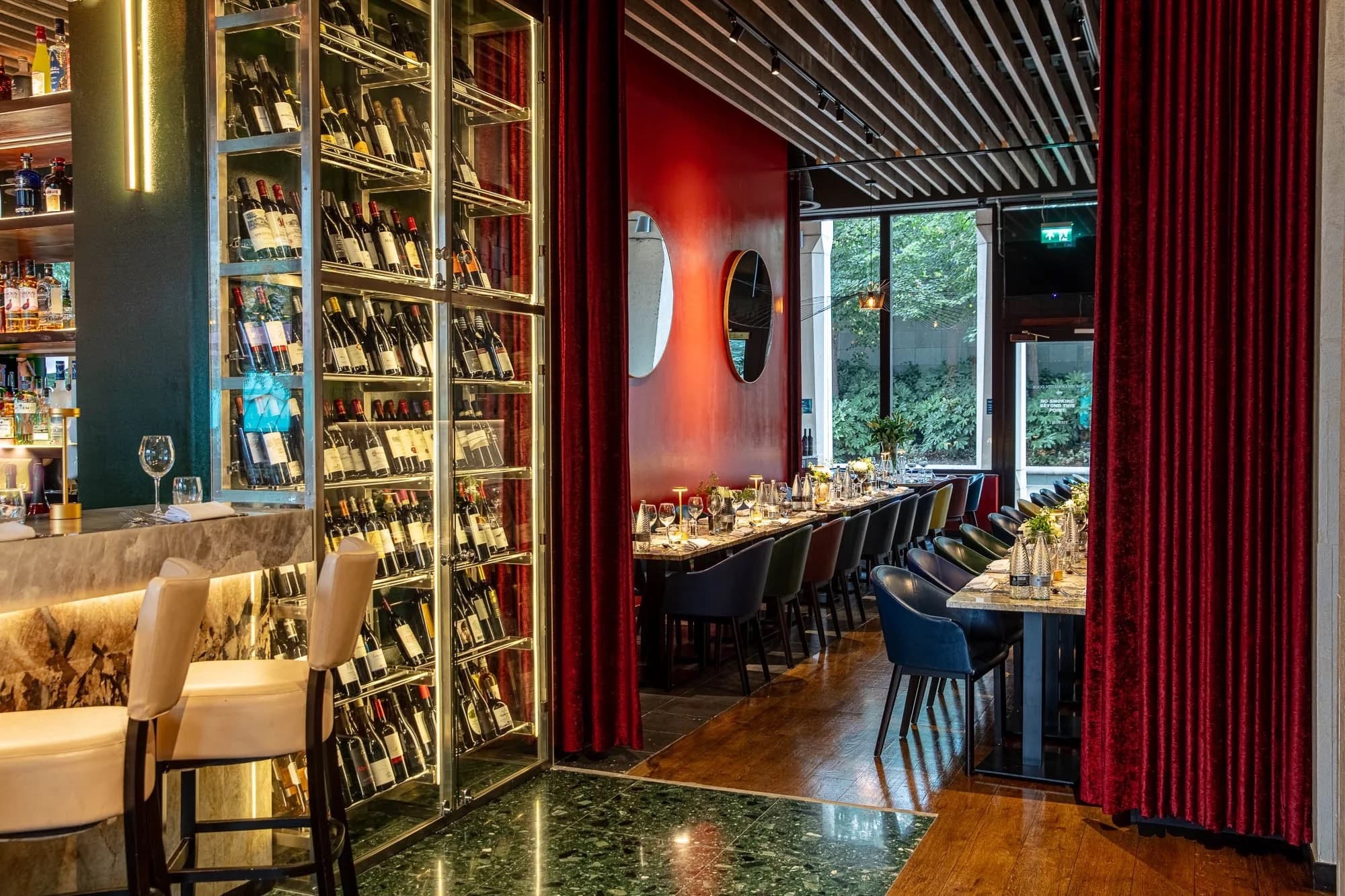 Smith's Bar & Grill restaurant in Paddington, London