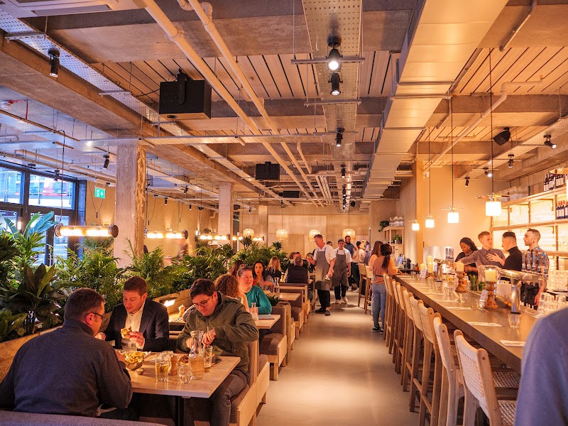 Caravan Canary Wharf restaurant in Canary Wharf, London
