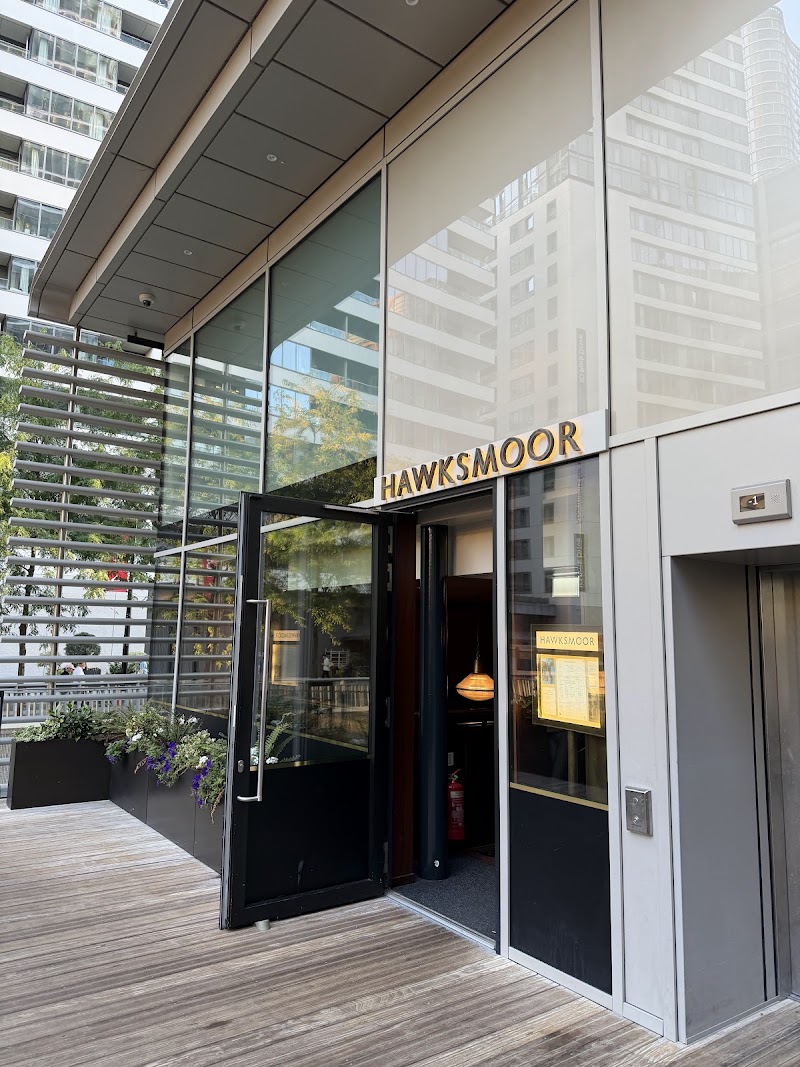 Hawksmoor Wood Wharf, photo 2