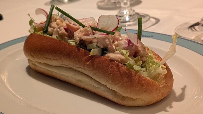 Manzi's, photo 5