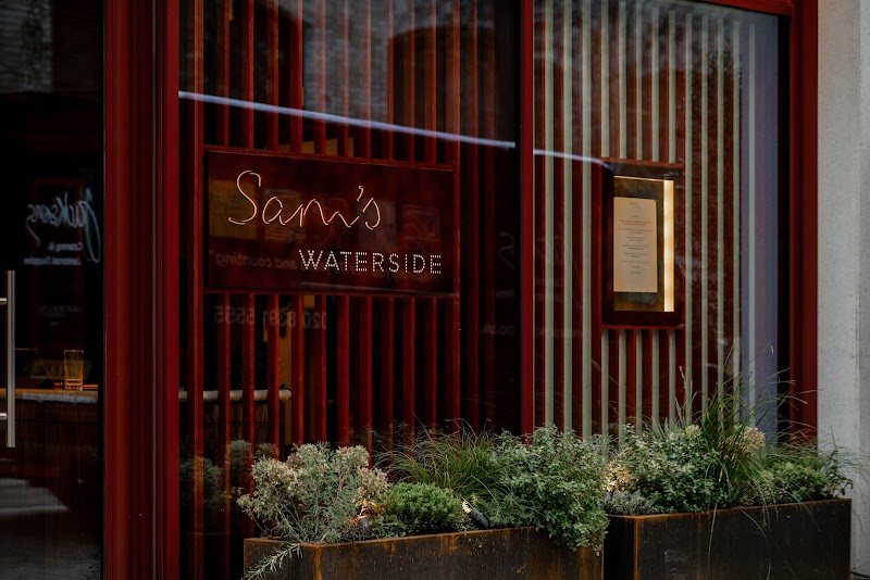 Sam's Waterside, photo 2