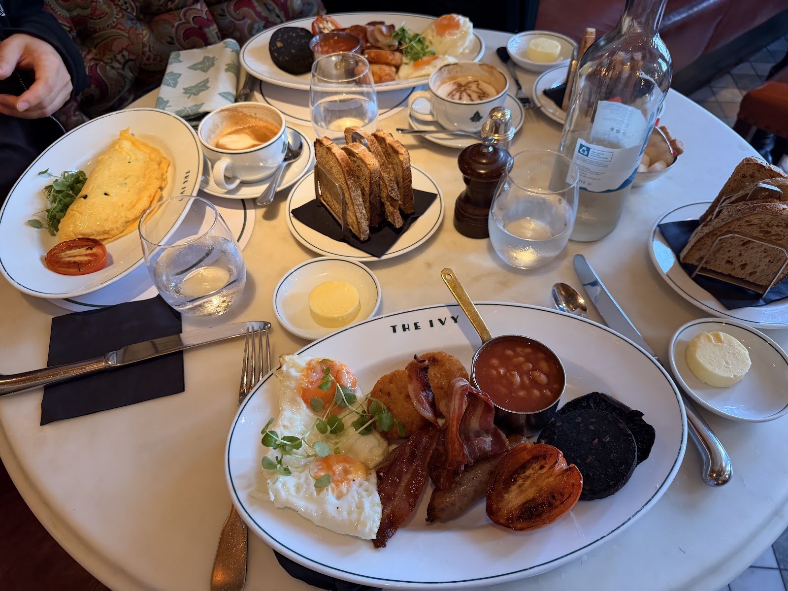 The Ivy Café Wimbledon, photo 2